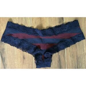 PINK Victoria's Secret Cheeky Pany Medium NWT